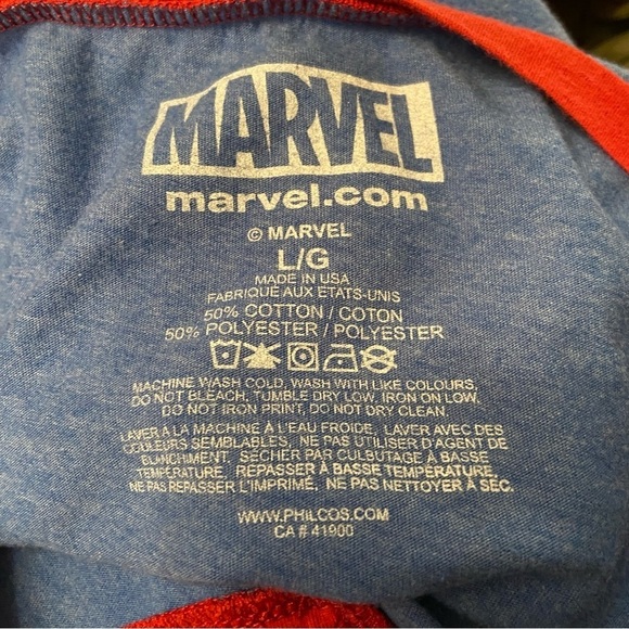 🛍️3/$30 Marvel women’s captain America factory faded t-shirt in size large - Picture 6 of 6